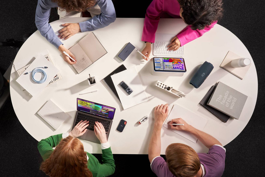 Устройства для учёбы с выгодой до 50% в re:Store.